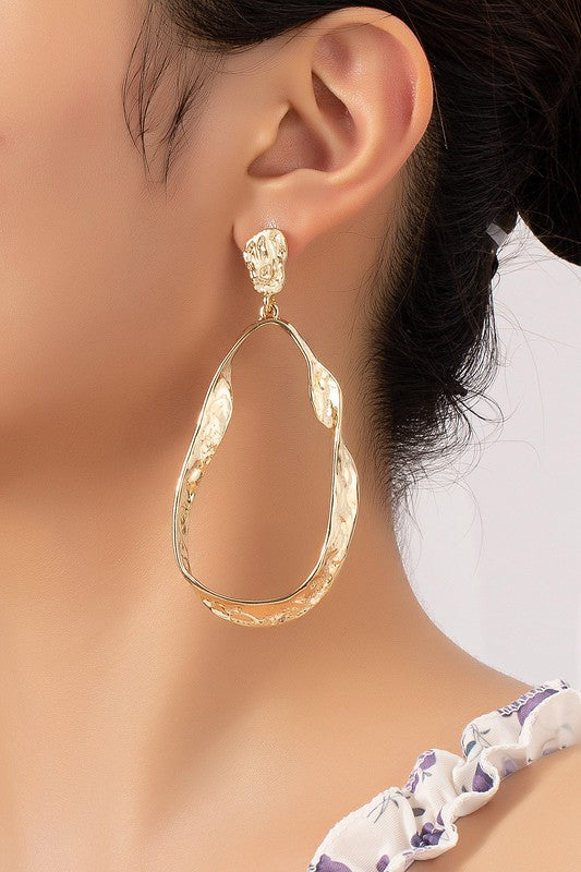 *Statement Hammered Twist Metal Earrings