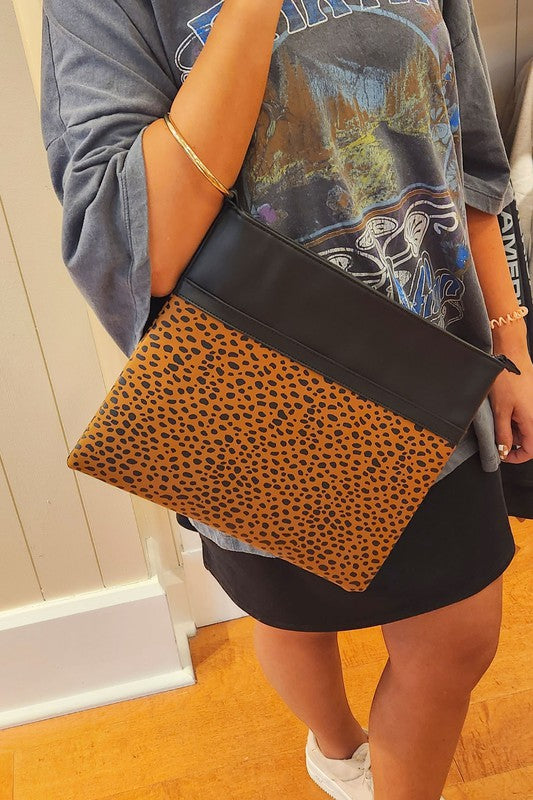 *Leopard Gold Ring Vegan Leather Clutch