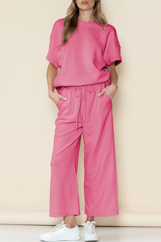 *Textured T-Shirt and Drawstring Pants Set