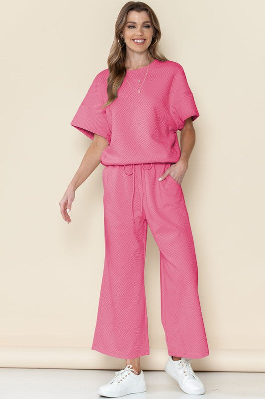 *Textured T-Shirt and Drawstring Pants Set